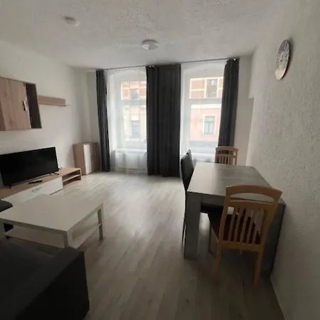 Apartamento Zum Bahnhof Zwickau Exterior foto