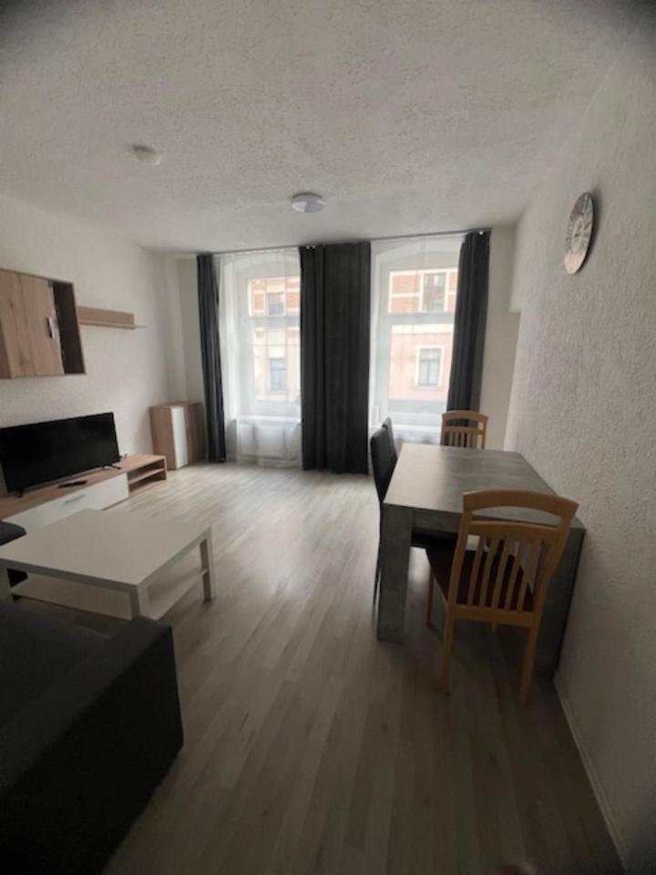 Zum Bahnhof Appartement *